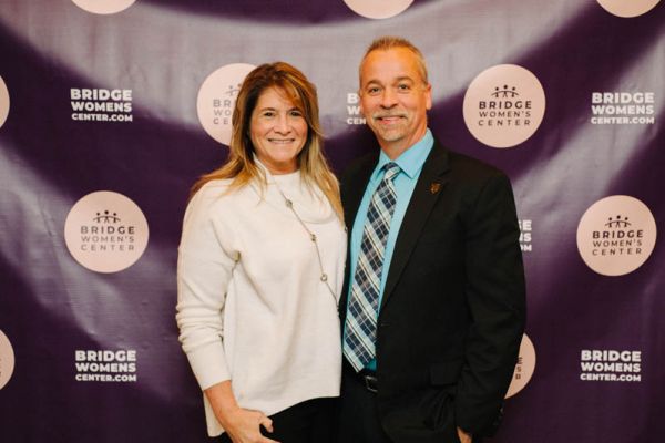 2019-bridge-womens-center-winter-gala-0446064D241-4A7A-6496-642E-FEEE8DD97F3E.jpg